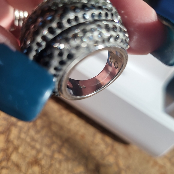 Swarovski 3 Ring Bundle - Picture 4 of 15